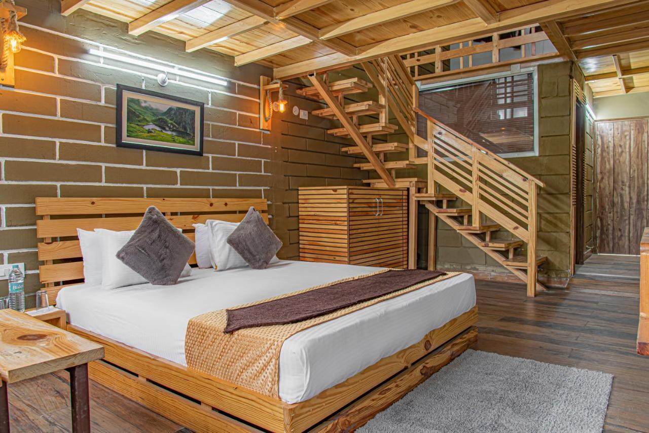 The Hillcrest Paradise Kasauli Exterior photo